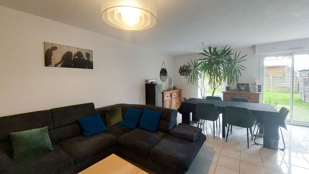 Achat maison à vendre 3 chambres 74 m² - Saint-André-des-Eaux