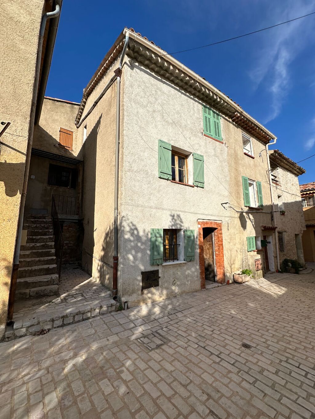 Achat maison à vendre 2 chambres 57 m² - Le Rouret