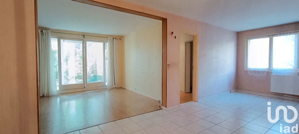 Achat appartement à vendre 5 pièces 92 m² - Montigny-le-Bretonneux