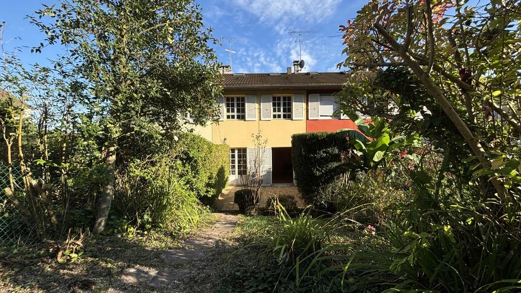 Achat maison à vendre 4 chambres 87 m² - Domont