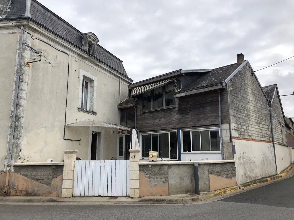 Achat maison à vendre 4 chambres 238 m² - Monts-sur-Guesnes