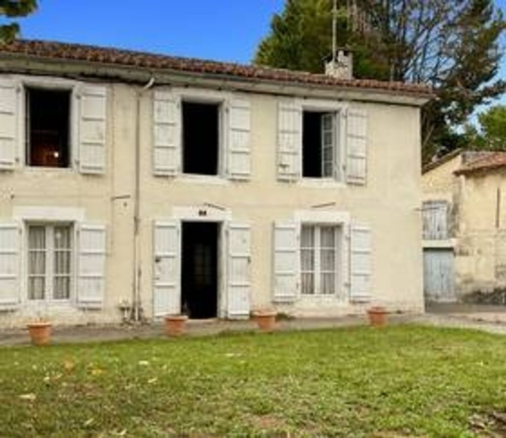 Achat maison à vendre 2 chambres 127 m² - Barbezieux-Saint-Hilaire