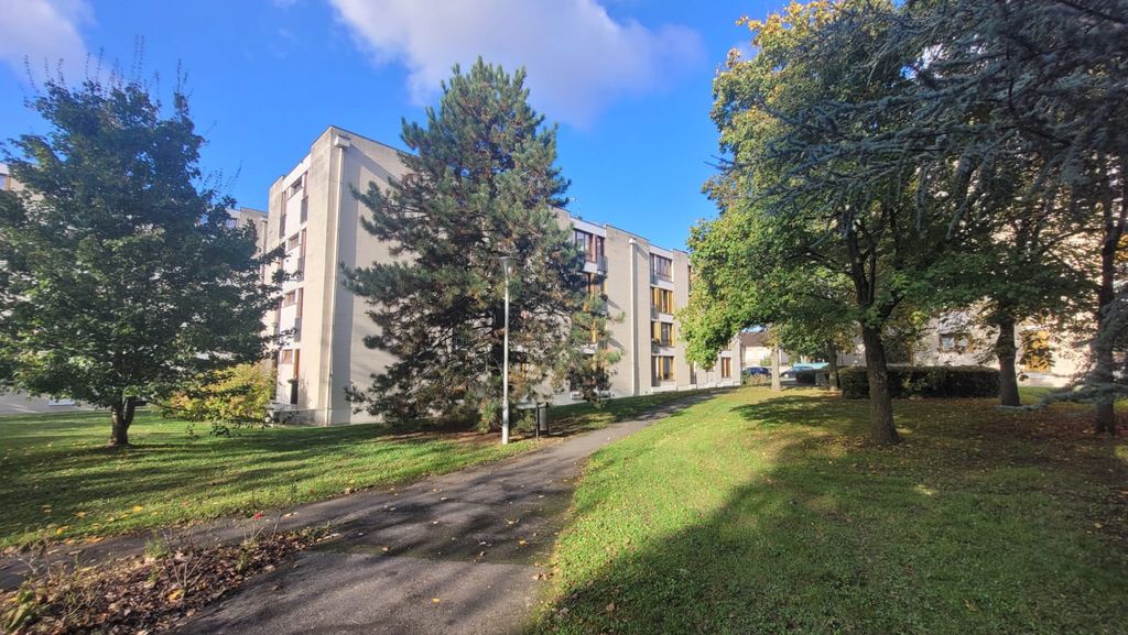 Achat appartement à vendre 4 pièces 71 m² - Compiègne