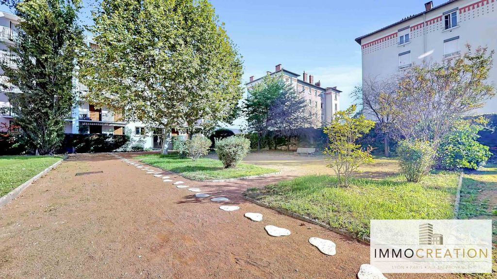 Achat appartement à vendre 3 pièces 58 m² - Villeurbanne