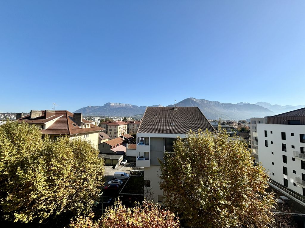 Achat appartement à vendre 3 pièces 61 m² - Annecy