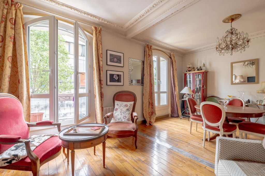 Achat duplex à vendre 5 pièces 58 m² - Paris 18ème arrondissement