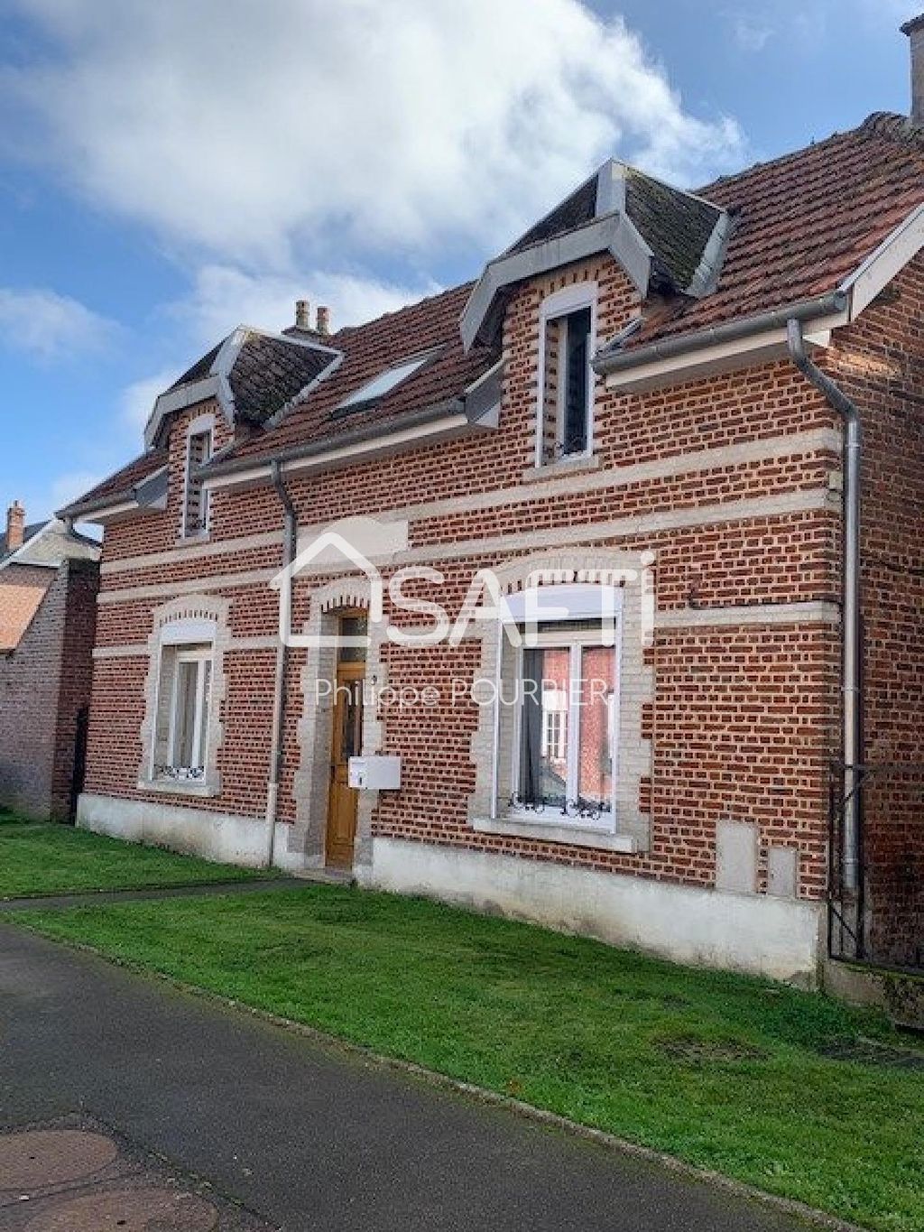 Achat maison à vendre 5 chambres 183 m² - Holnon