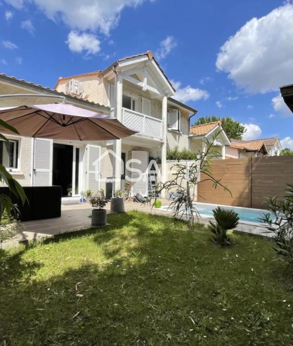 Achat maison à vendre 4 chambres 118 m² - Pessac