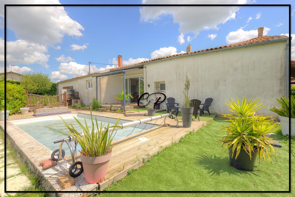 Achat maison 5 chambre(s) - Saint-Bonnet-sur-Gironde