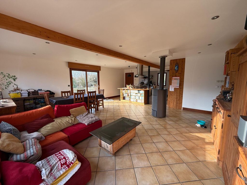 Achat maison à vendre 4 chambres 135 m² - Lanvallay