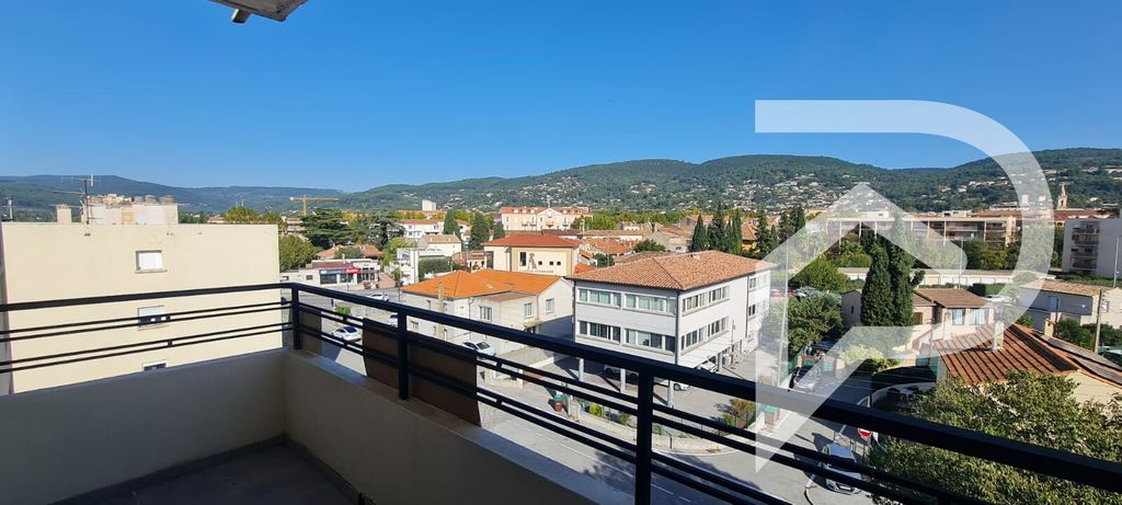 Achat appartement à vendre 4 pièces 72 m² - Draguignan