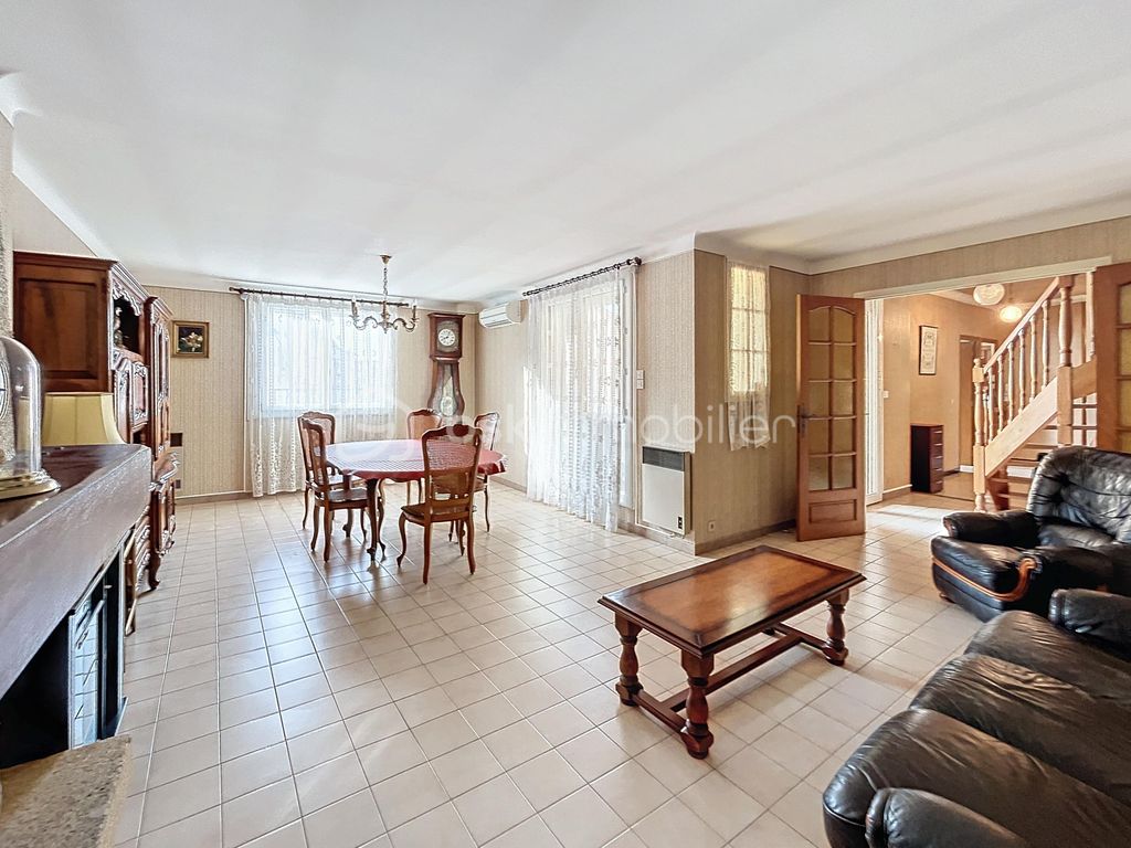 Achat maison à vendre 4 chambres 112 m² - Pézilla-la-Rivière