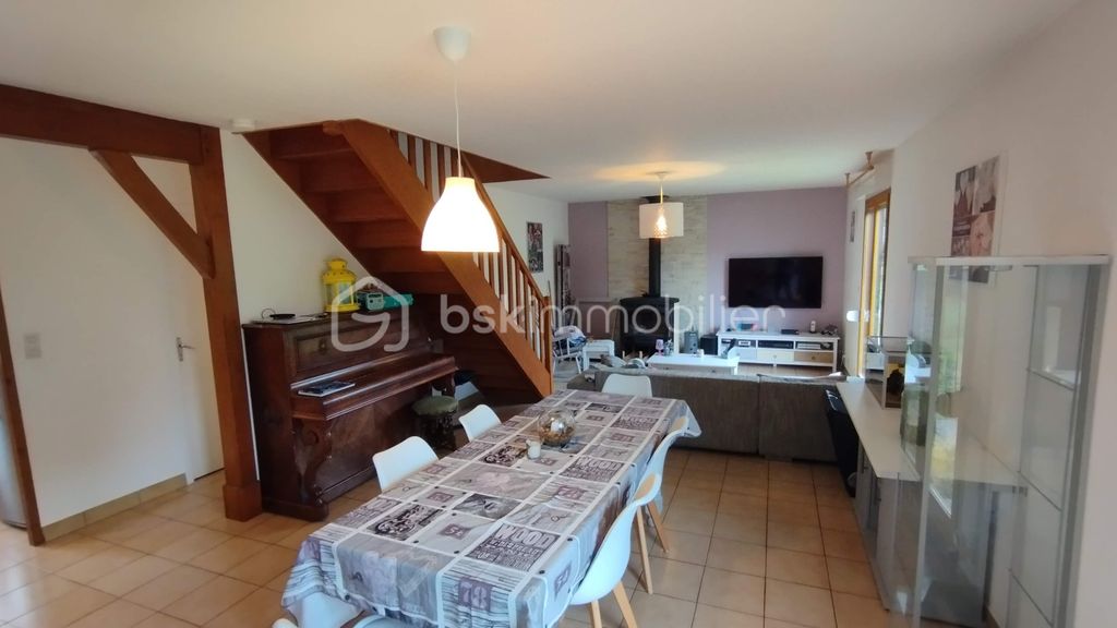 Achat maison à vendre 3 chambres 137 m² - Le Bec-Hellouin