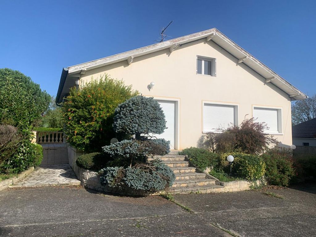 Achat maison à vendre 4 chambres 164 m² - Serres-Morlaàs