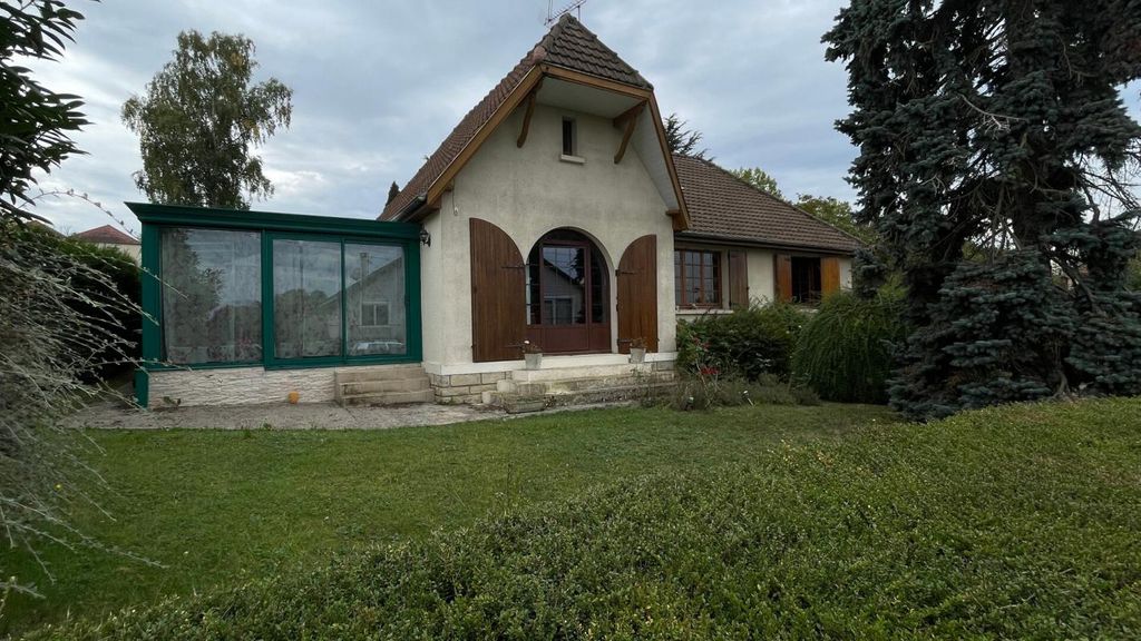 Achat maison à vendre 2 chambres 113 m² - Soissons