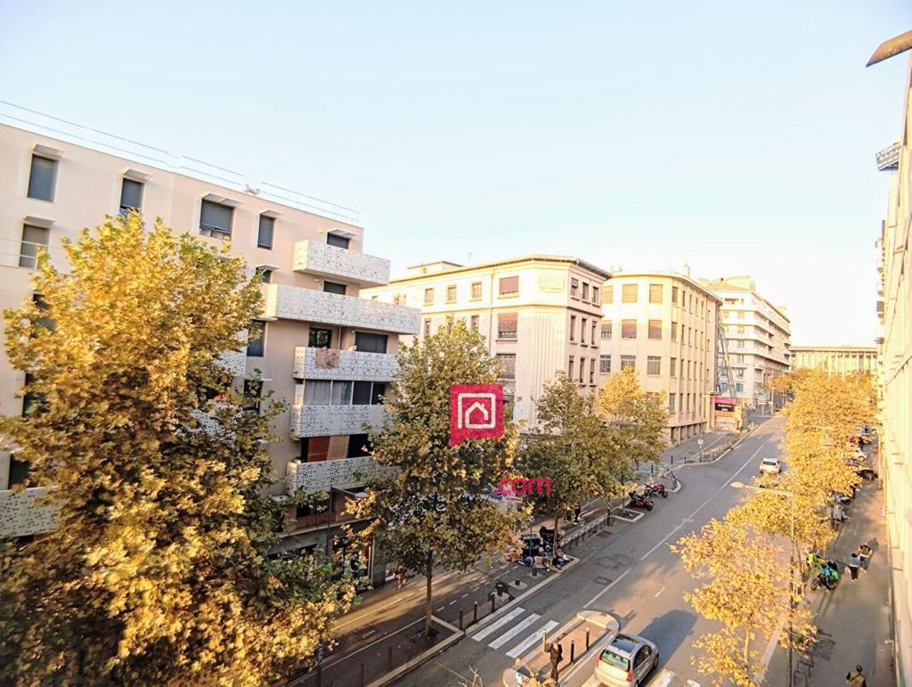 Achat appartement à vendre 3 pièces 74 m² - Marseille 1er arrondissement