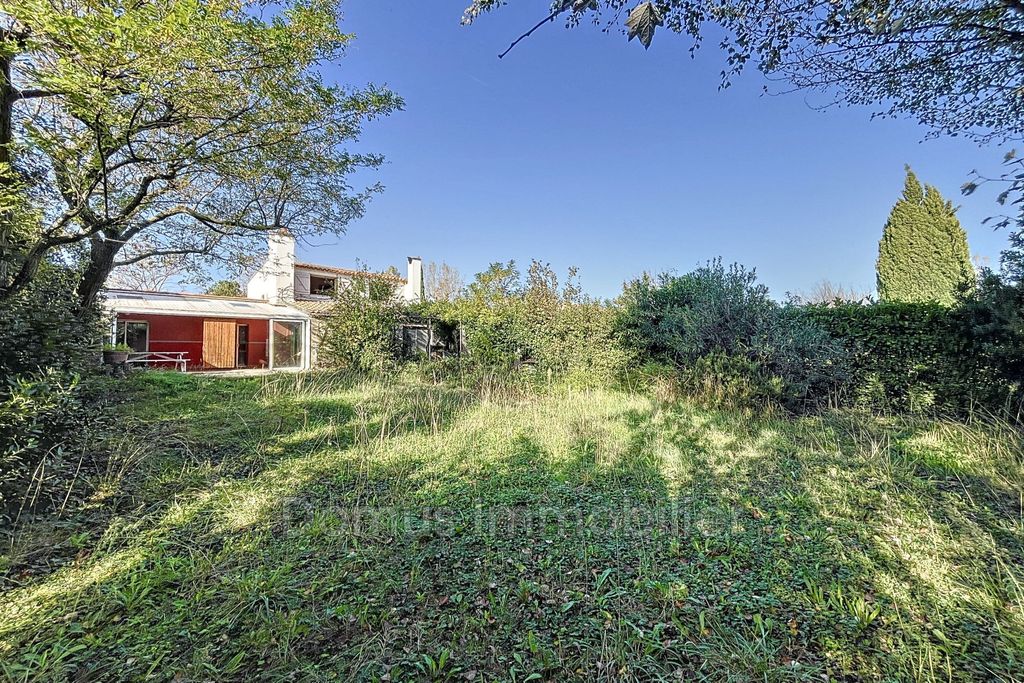 Achat maison à vendre 4 chambres 118 m² - Morières-lès-Avignon