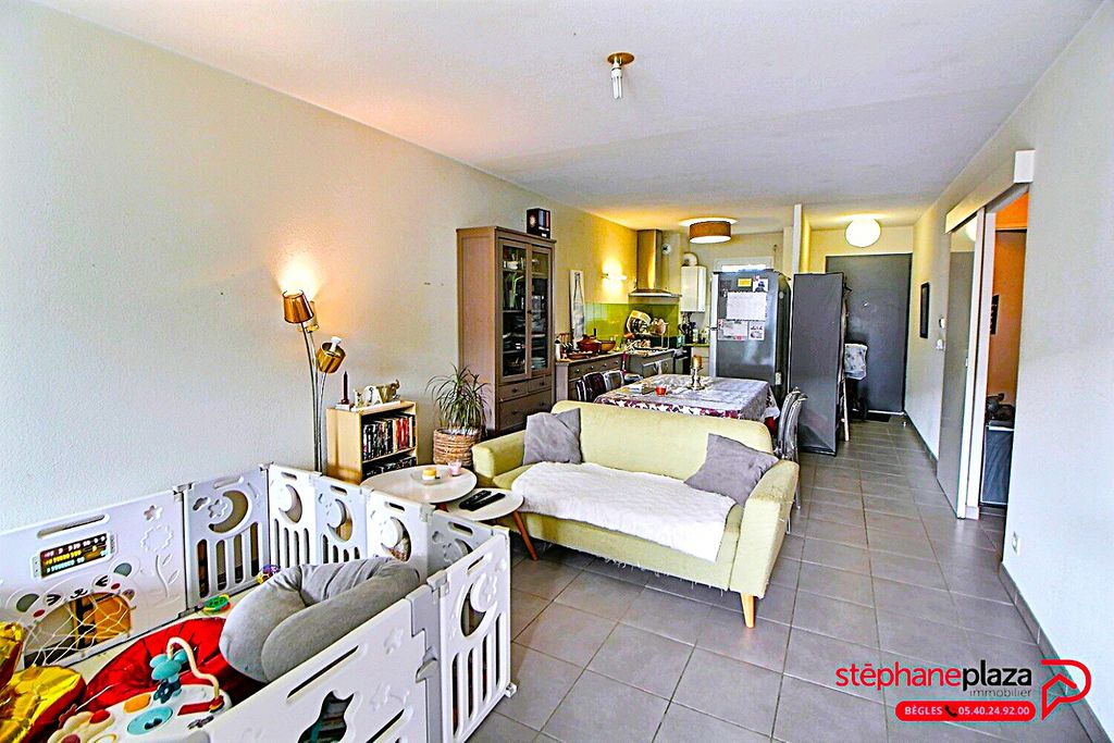 Achat appartement à vendre 3 pièces 63 m² - Pessac