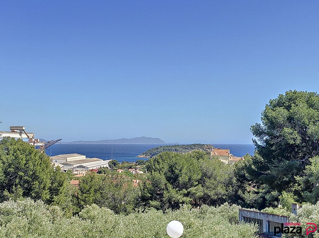 Achat maison à vendre 3 chambres 92 m² - La Ciotat