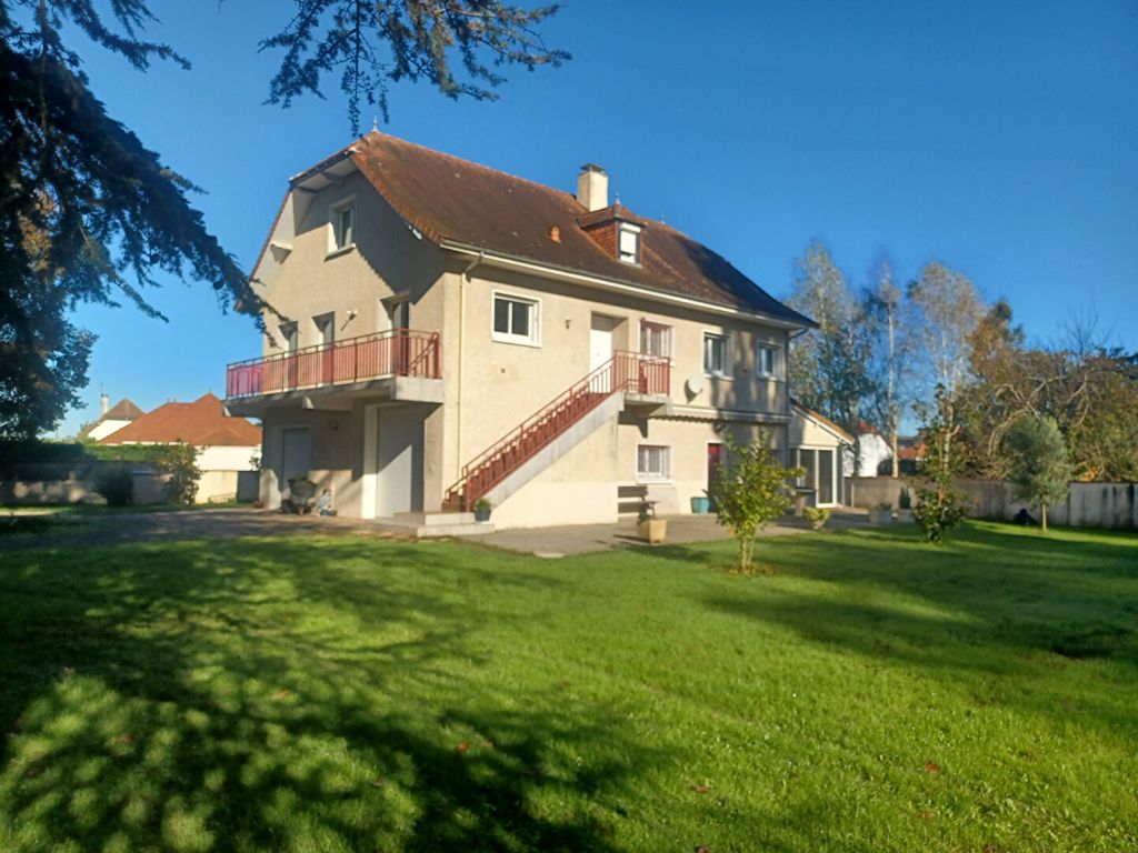 Achat maison à vendre 5 chambres 171 m² - Tarsacq