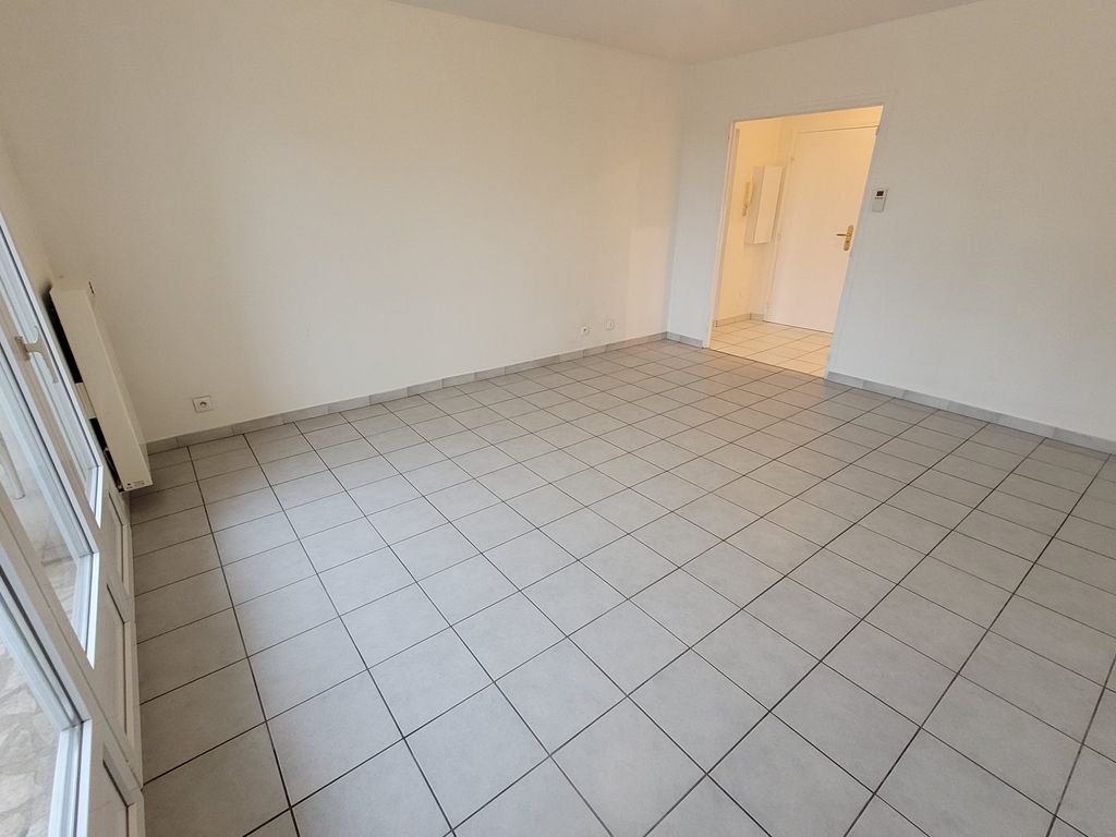 Achat appartement à vendre 2 pièces 48 m² - Goussainville