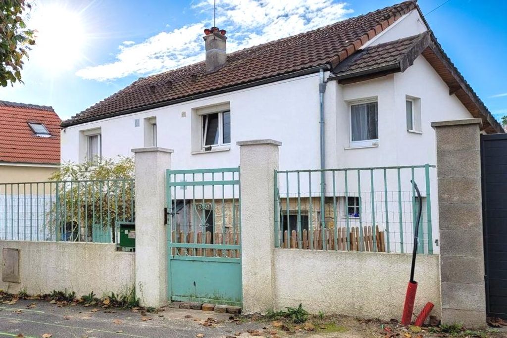 Achat maison à vendre 4 chambres 107 m² - Goussainville