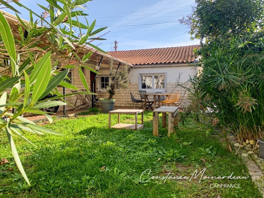 Achat maison à vendre 2 chambres 65 m² - La Rochelle