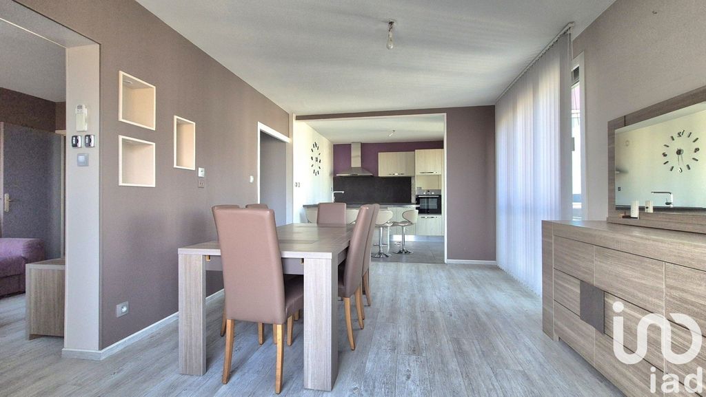 Achat appartement à vendre 5 pièces 105 m² - Le Pont-de-Claix