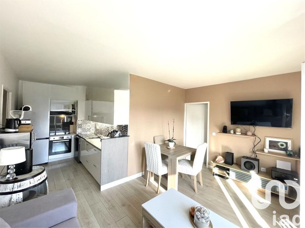 Achat appartement à vendre 3 pièces 51 m² - Corbeil-Essonnes