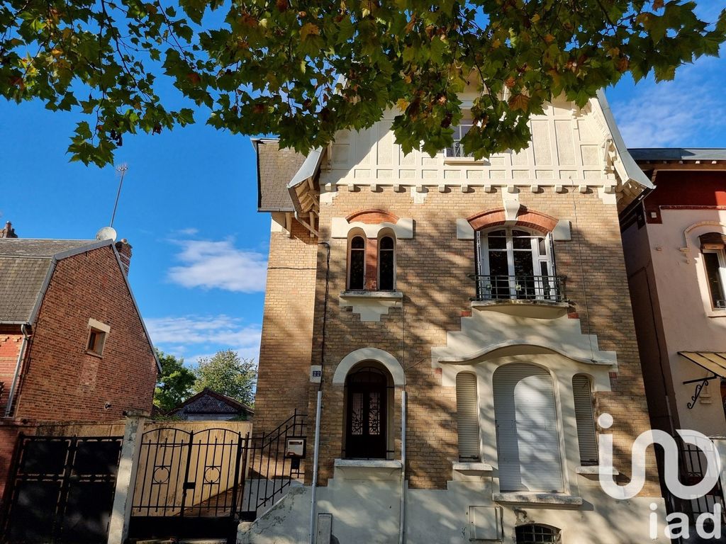 Achat maison à vendre 5 chambres 170 m² - Chauny