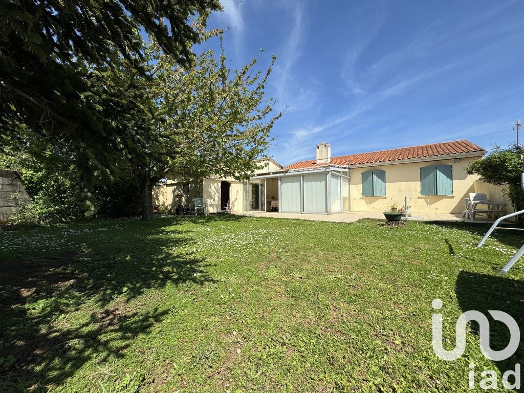 Achat maison à vendre 3 chambres 82 m² - Dompierre-sur-Mer