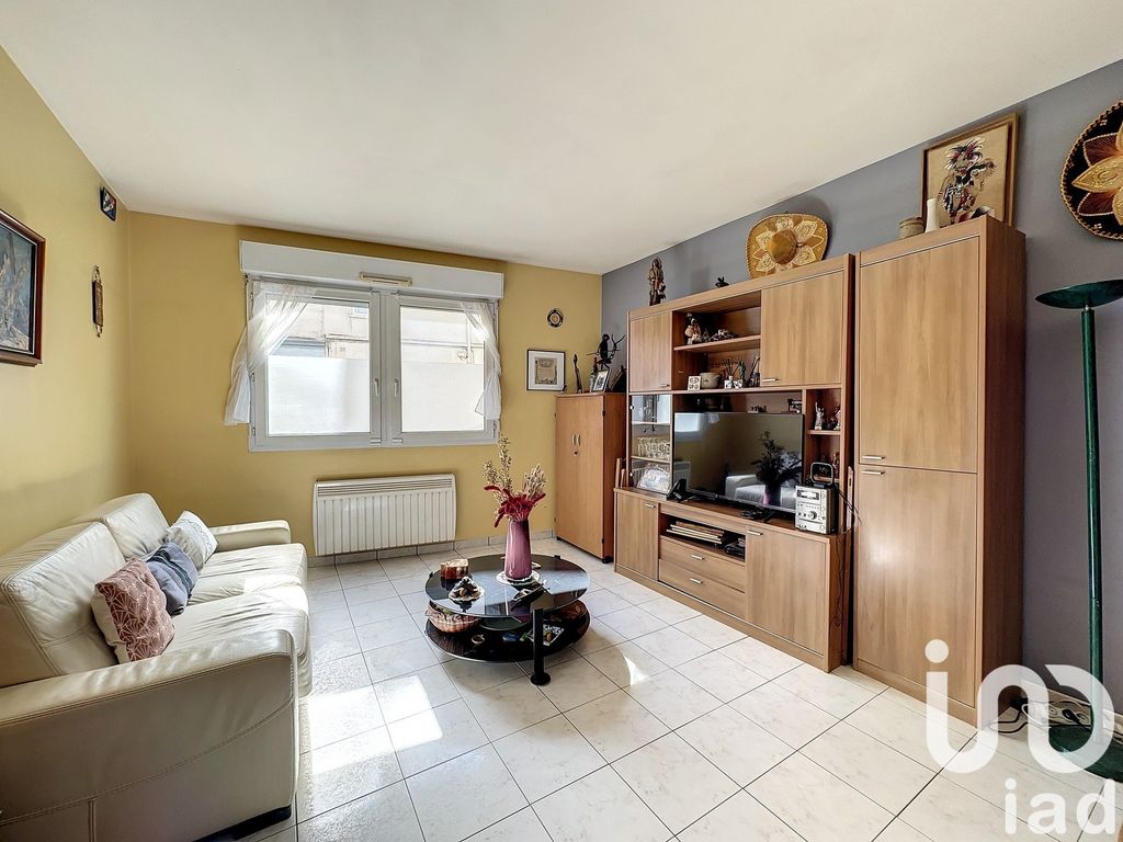 Achat appartement à vendre 2 pièces 47 m² - Paris 20ème arrondissement