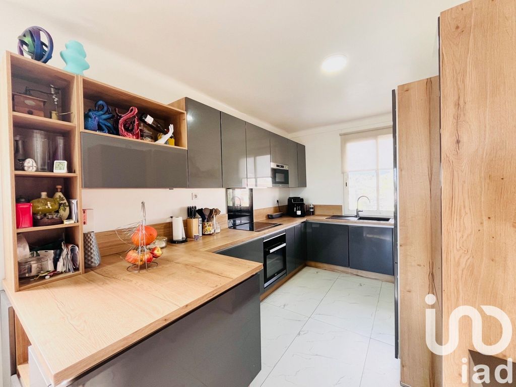 Achat appartement à vendre 4 pièces 87 m² - Cagnes-sur-Mer