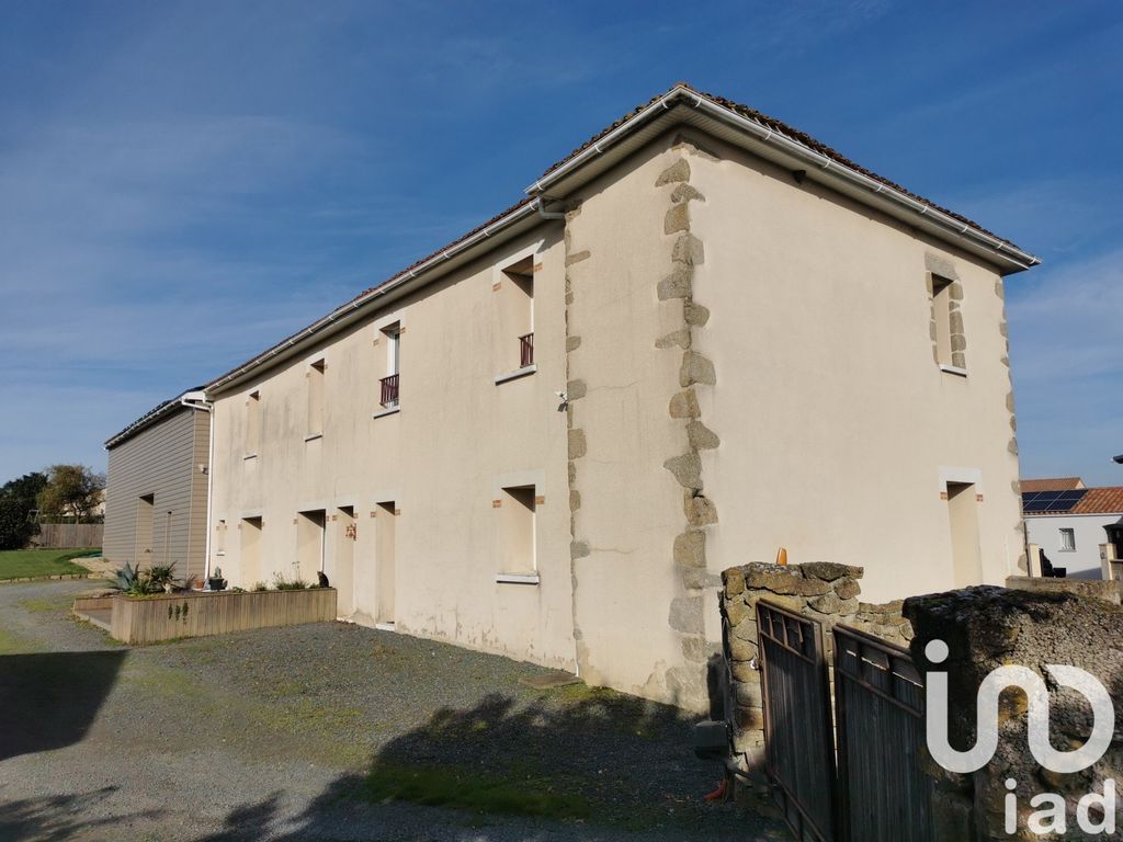 Achat maison à vendre 5 chambres 205 m² - Bressuire