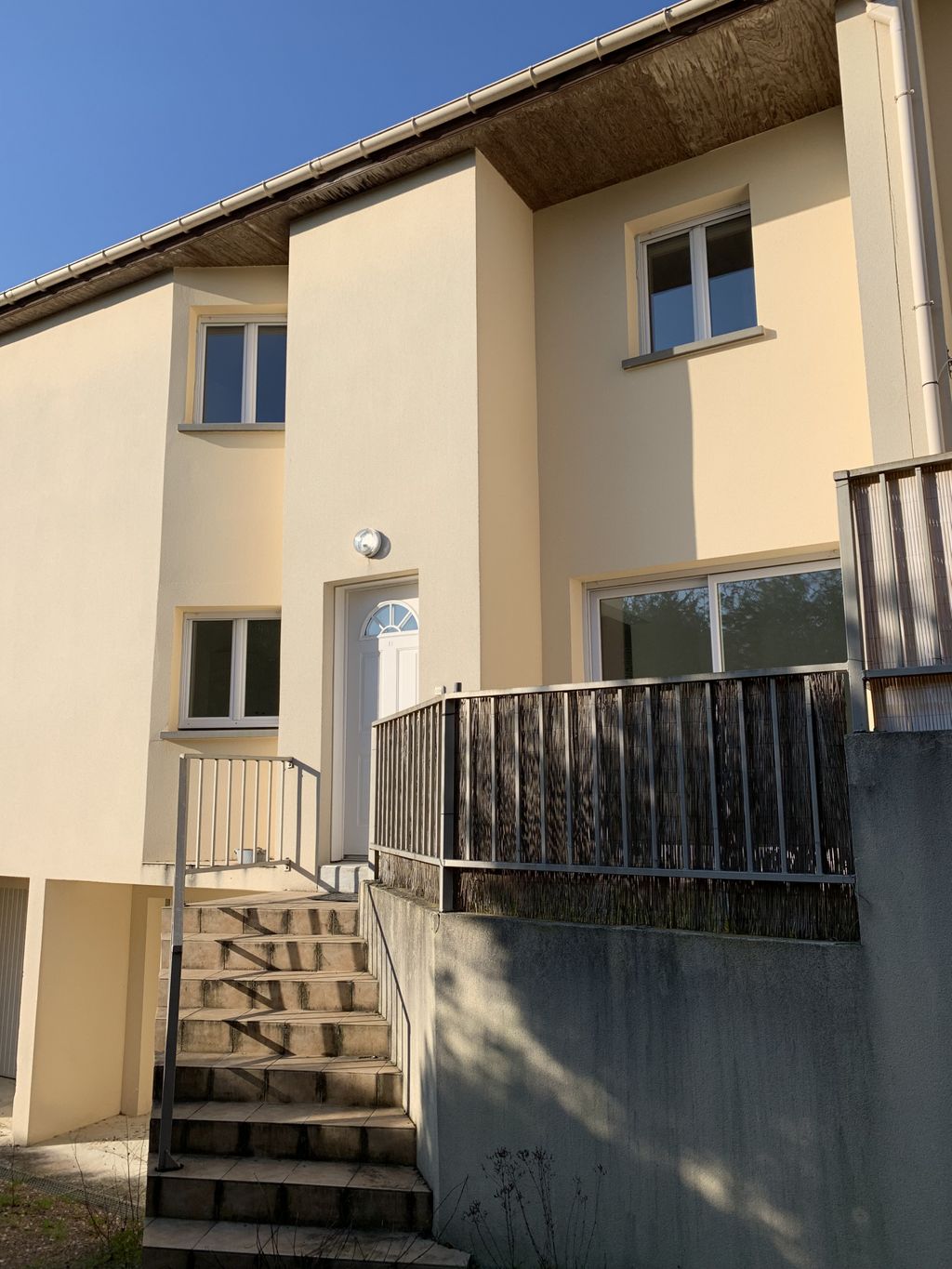 Achat maison à vendre 2 chambres 68 m² - Vaux-le-Pénil