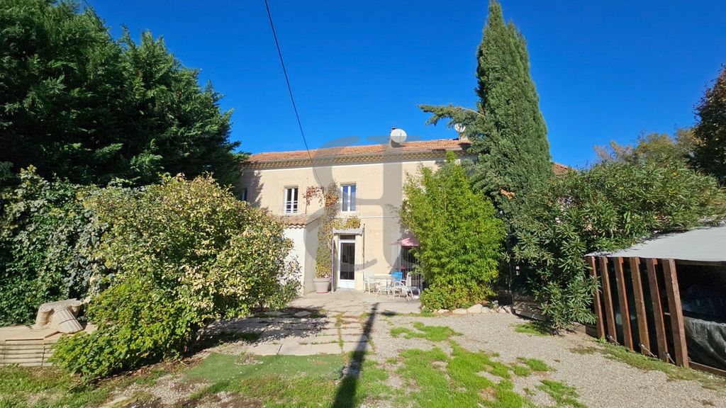 Achat maison à vendre 7 chambres 266 m² - Valréas