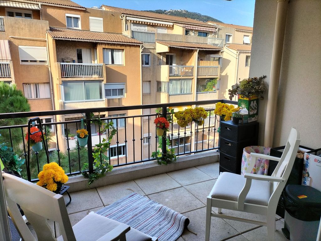 Achat appartement à vendre 2 pièces 38 m² - Toulon