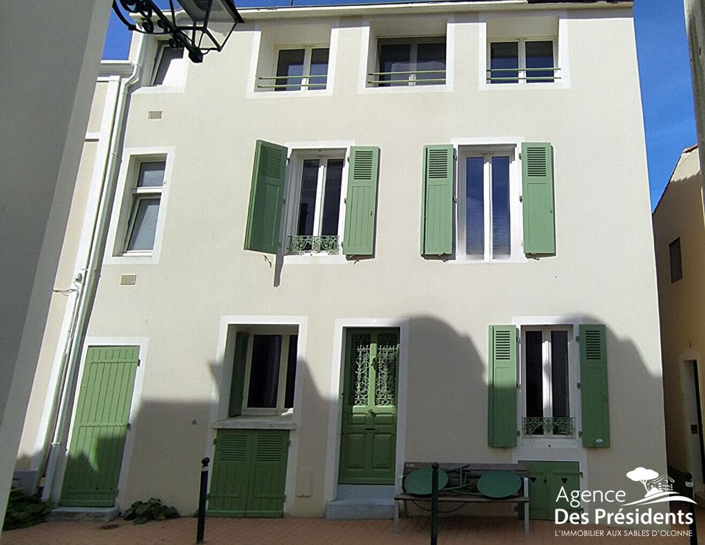 Achat maison à vendre 4 chambres 125 m² - Les Sables-d'Olonne