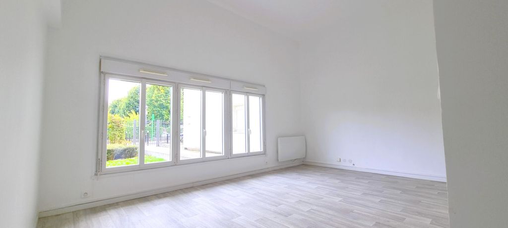 Achat appartement à vendre 3 pièces 65 m² - Pierrefitte-sur-Seine