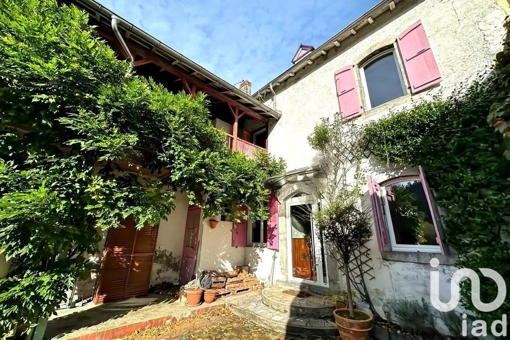 Achat maison à vendre 3 chambres 130 m² - Peyrouse