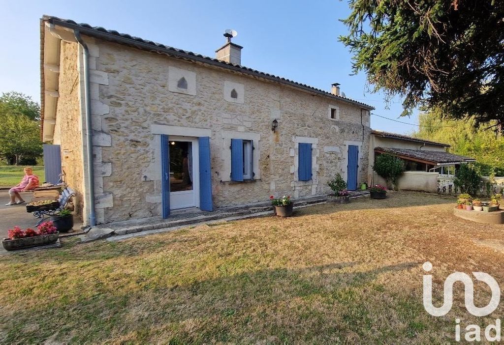 Achat maison à vendre 3 chambres 90 m² - Villefranche-de-Lonchat