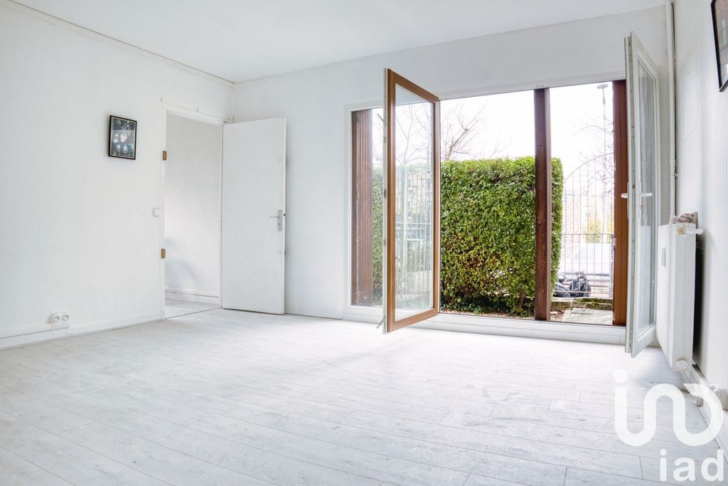 Achat appartement à vendre 4 pièces 82 m² - Bagnolet