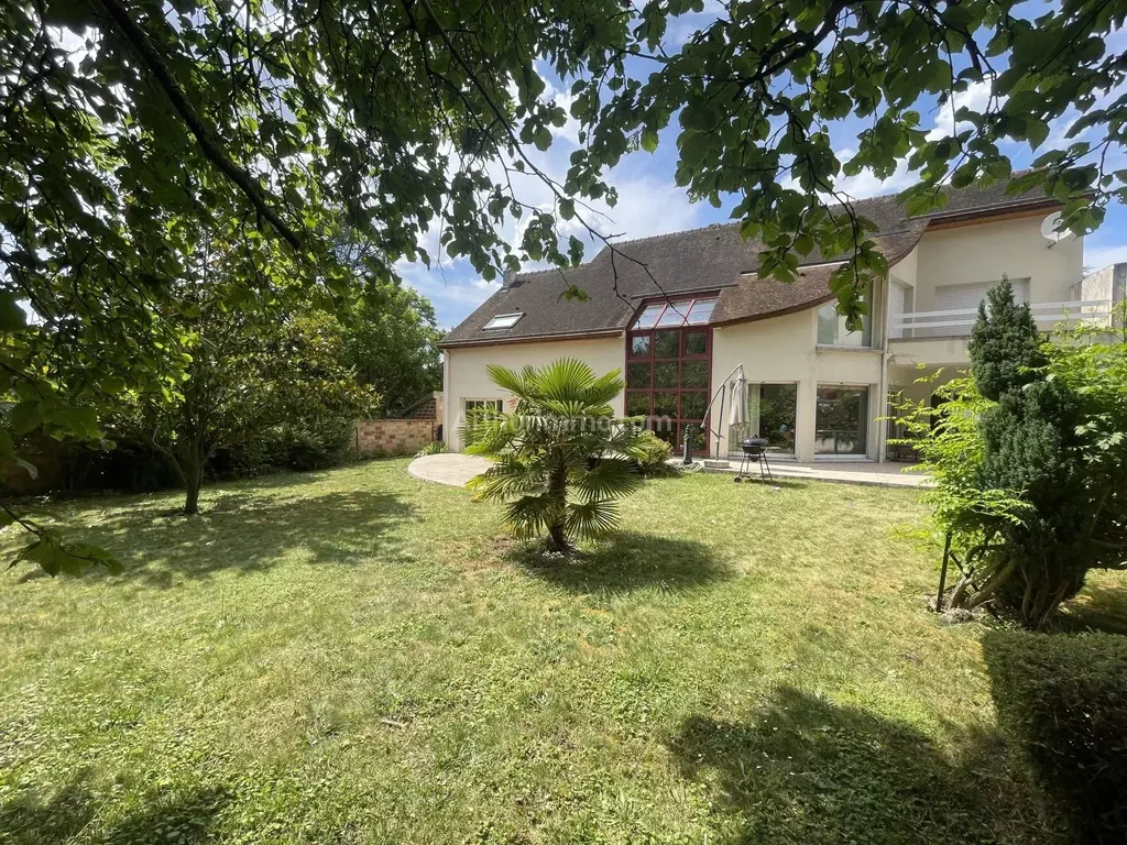 Achat maison à vendre 4 chambres 261 m² - Soisy-sur-Seine