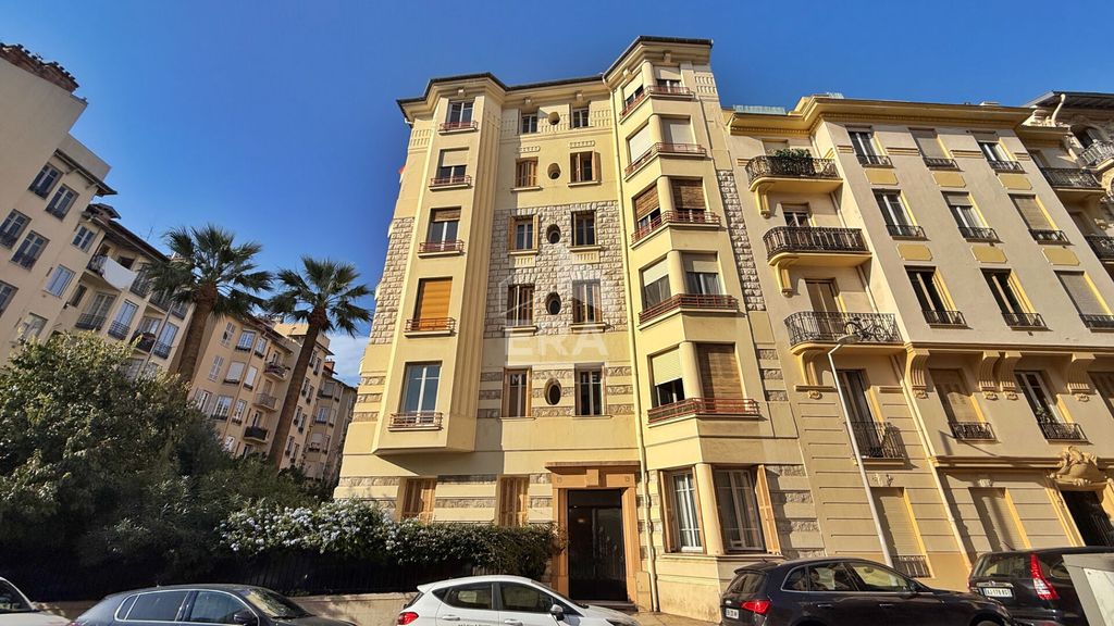 Achat appartement à vendre 2 pièces 30 m² - Nice