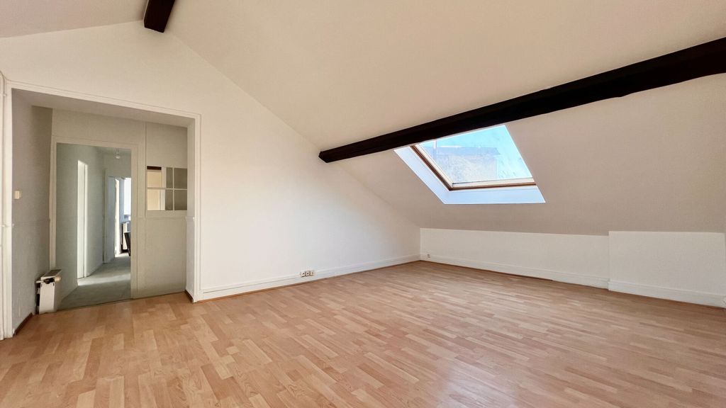 Achat appartement à vendre 4 pièces 64 m² - Corbeil-Essonnes