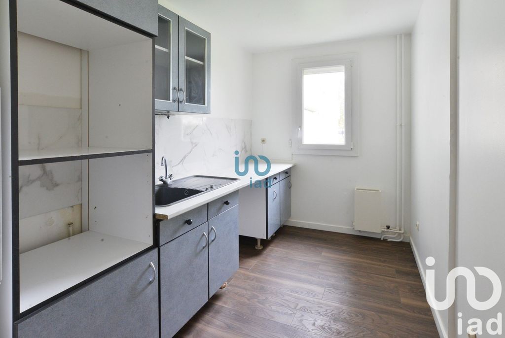 Achat appartement à vendre 2 pièces 55 m² - Savigny-le-Temple