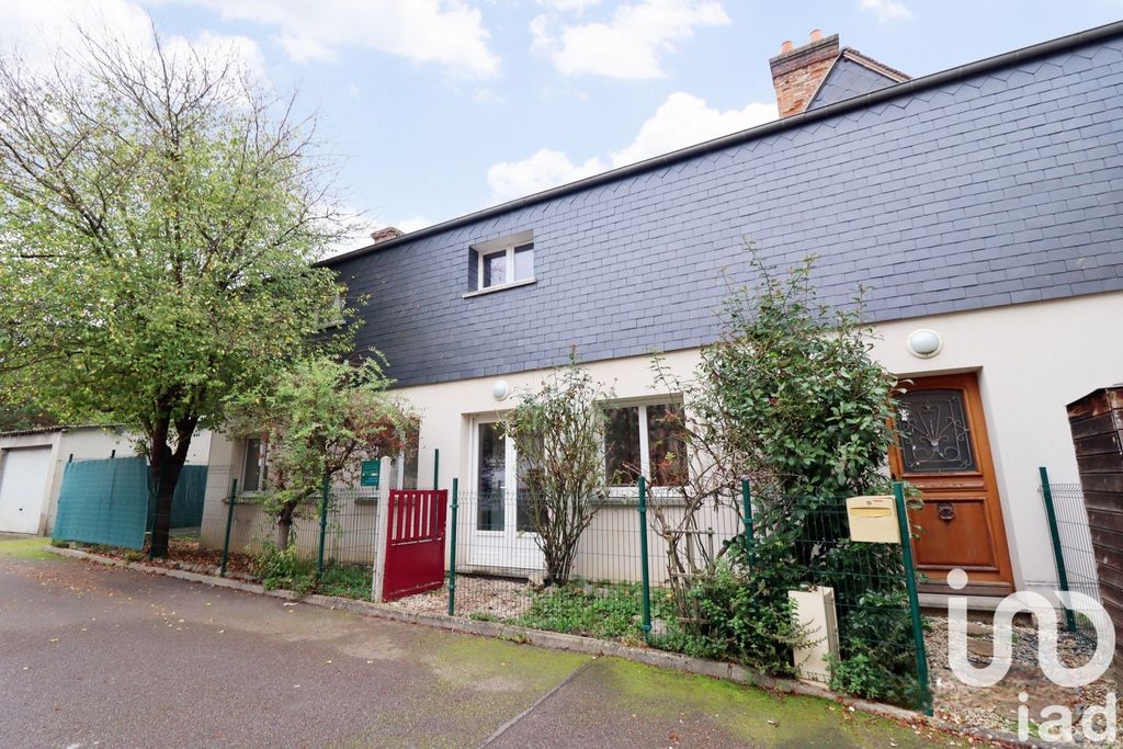 Achat maison à vendre 3 chambres 131 m² - Évreux