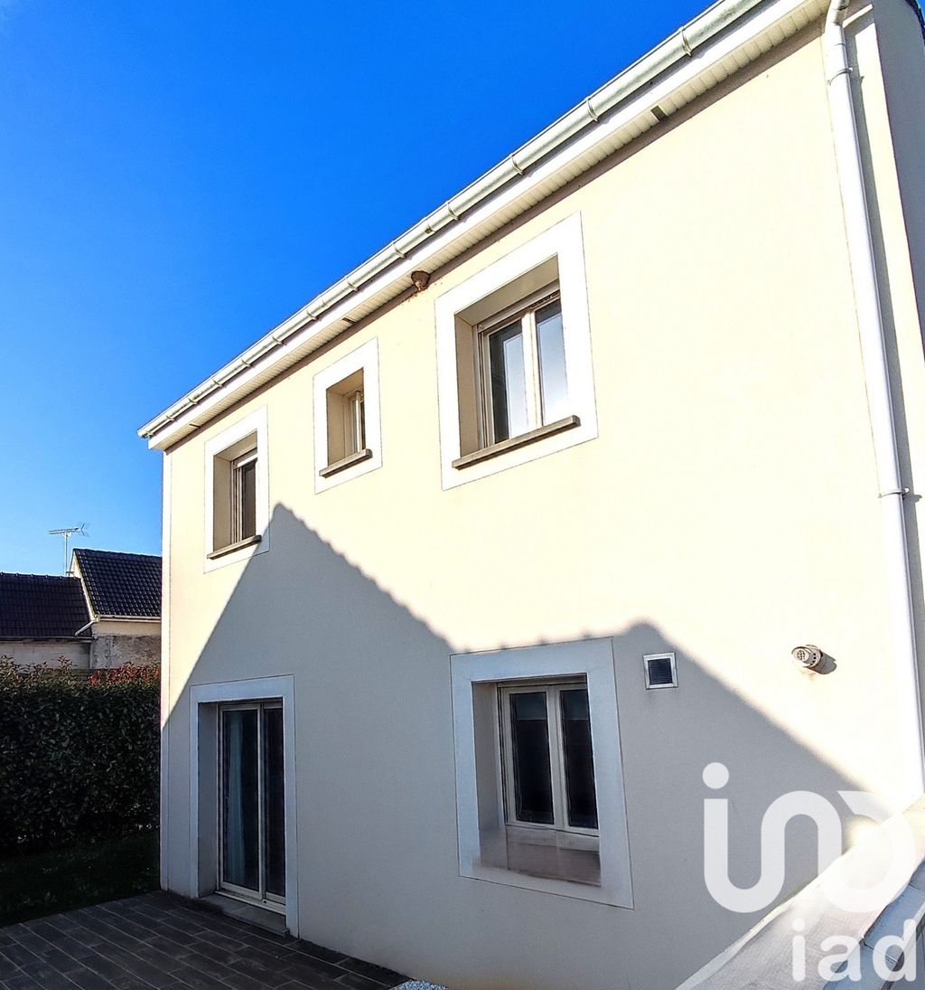 Achat maison à vendre 3 chambres 102 m² - Villeron