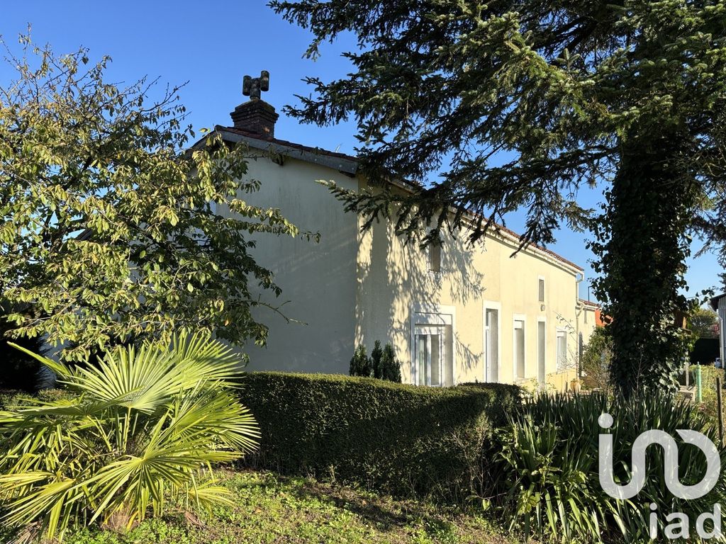 Achat maison à vendre 2 chambres 104 m² - Mauges-sur-Loire