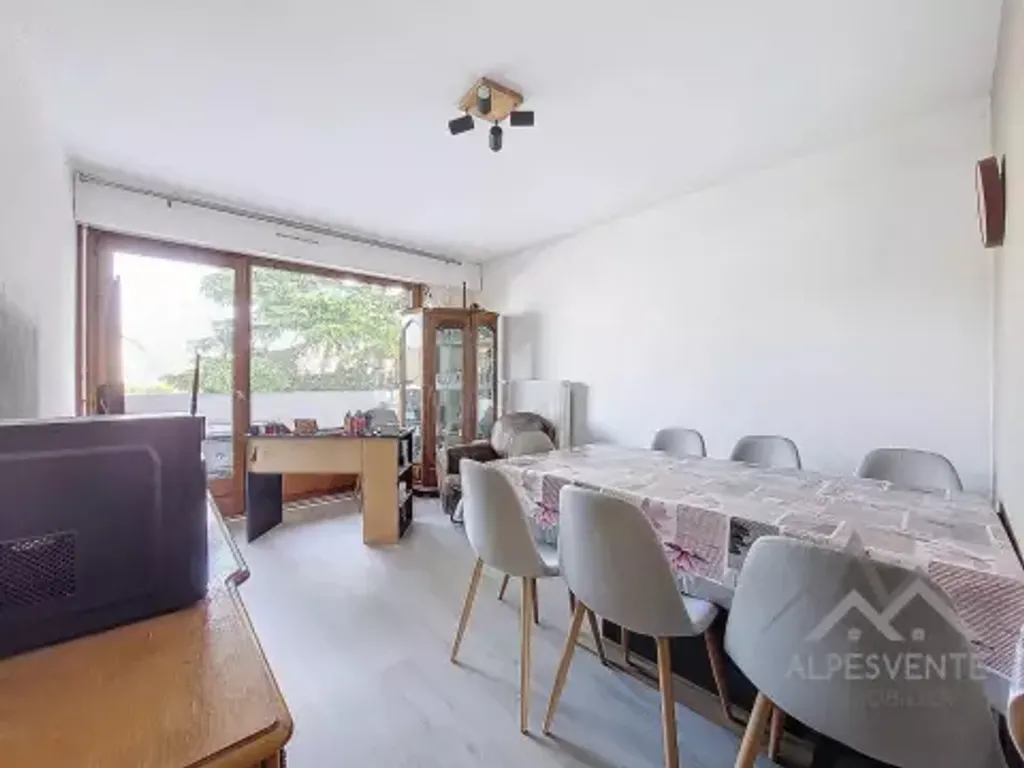 Achat appartement à vendre 3 pièces 44 m² - Thonon-les-Bains